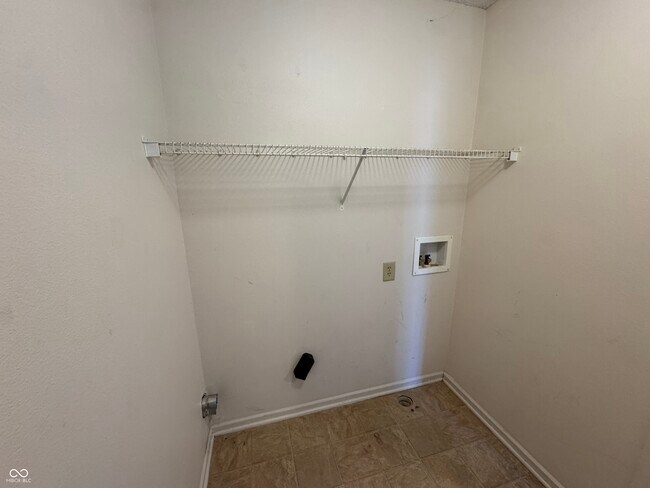 Building Photo - 2274 Bridlewood Dr