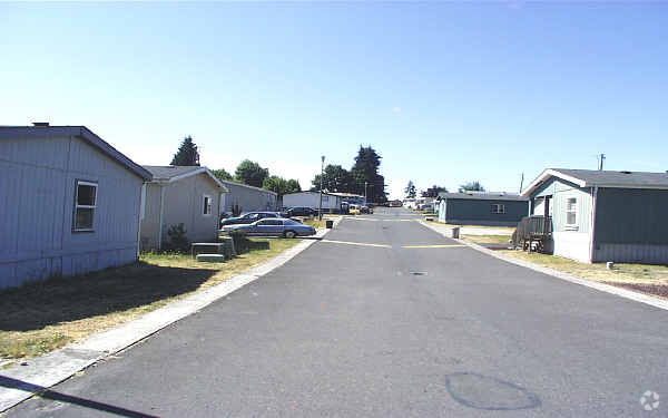 Building Photo - Van Ridge Manufactured Home Park