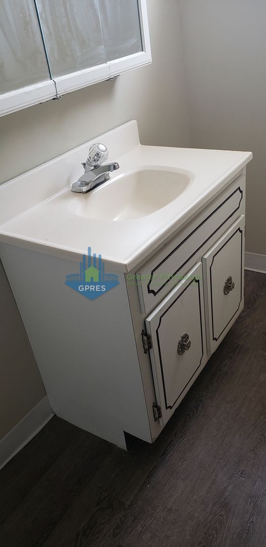 Building Photo - 841 Brackenridge Ave