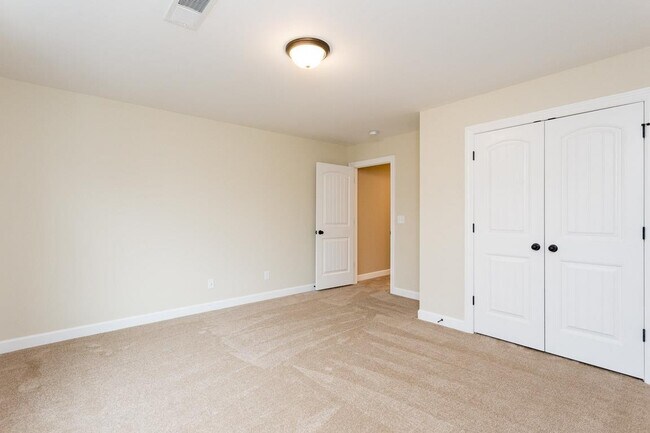 Building Photo - 2506 E Main St