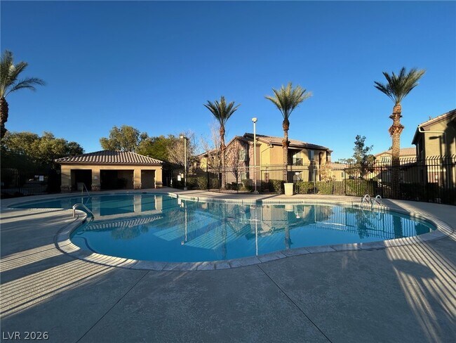 Building Photo - 6868 Sky Pointe Dr