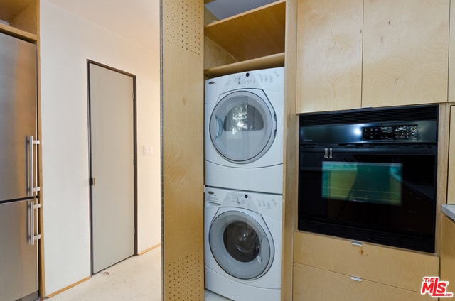 Building Photo - 11007 Strathmore Dr