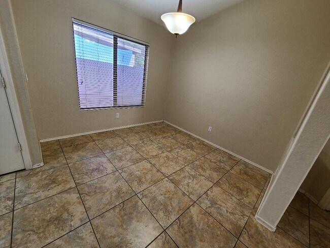 Dining room - 13009 W Evans Dr