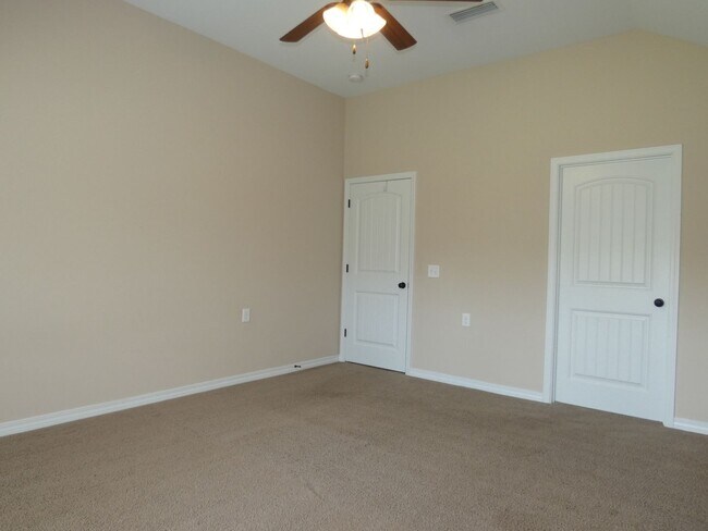 Building Photo - Charming 3 Bed/2 Bath - Willow Glen