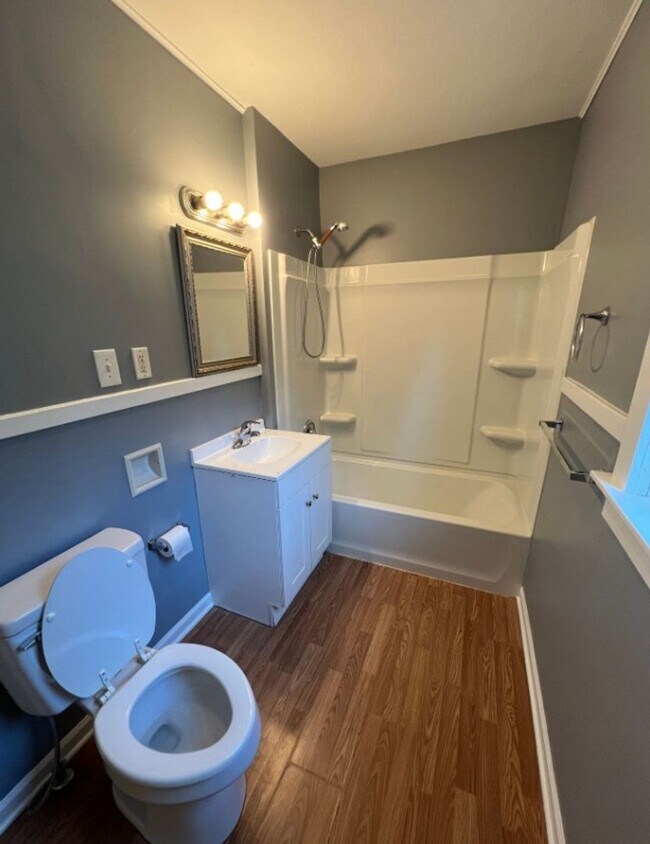 Building Photo - Charming 3 Bedroom Home in Independence – ...