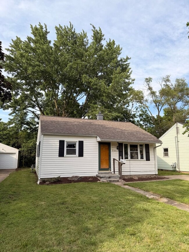 Building Photo - 2160 Ulen Ln