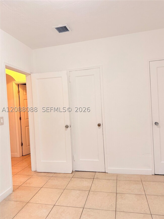 Building Photo - 2410 NW 34th St