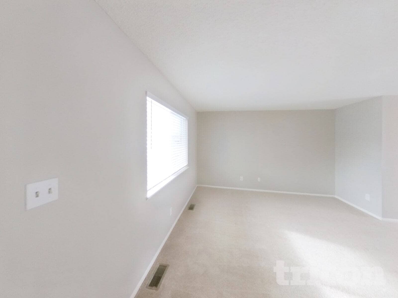 Building Photo - 1312 Rainier Dr