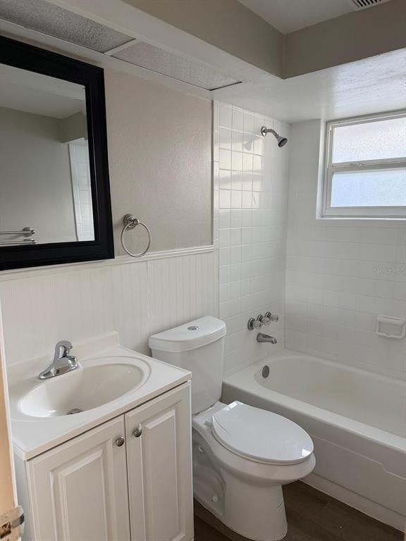 Building Photo - 5651 Canosa Dr