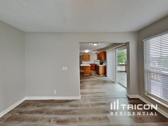 Building Photo - 1022 Ridge Trail