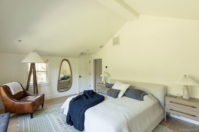 Building Photo - 4-6 Old Primrose Hill Rd