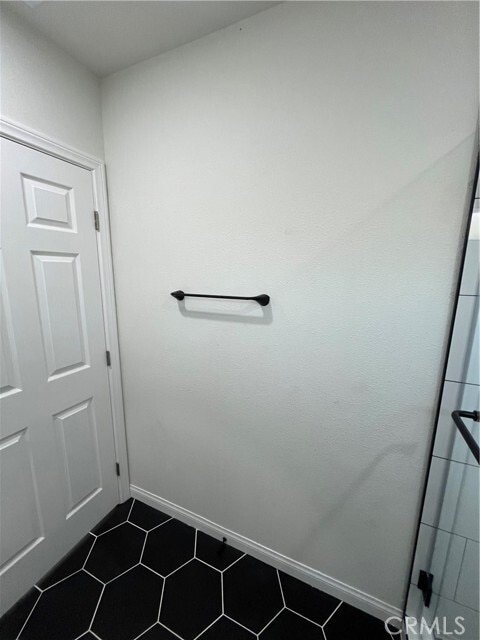Building Photo - 9441 Beverly St