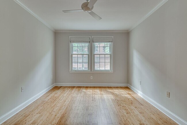 Building Photo - 610 Bashford Ln