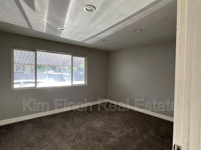 Building Photo - 4765 W 5215 S