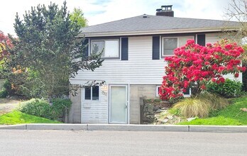 Building Photo - Ground Floor 1 Bed/1 Bath Apartment close ...