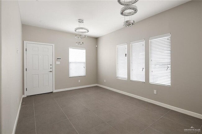 Building Photo - 5708 Puffin Ave