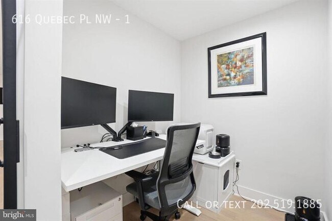 Building Photo - 616 Quebec Place NW