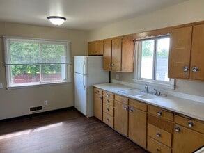 Building Photo - 419 N 22nd St