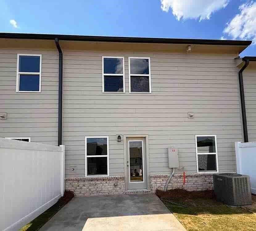 Building Photo - 6761 Armonia Dr