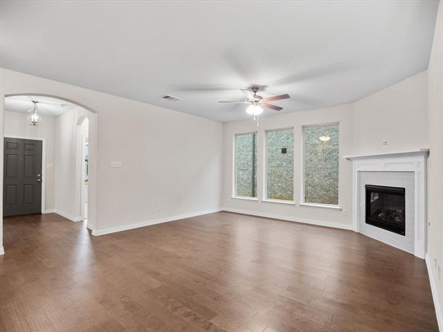 Building Photo - 2036 Almassera Dr