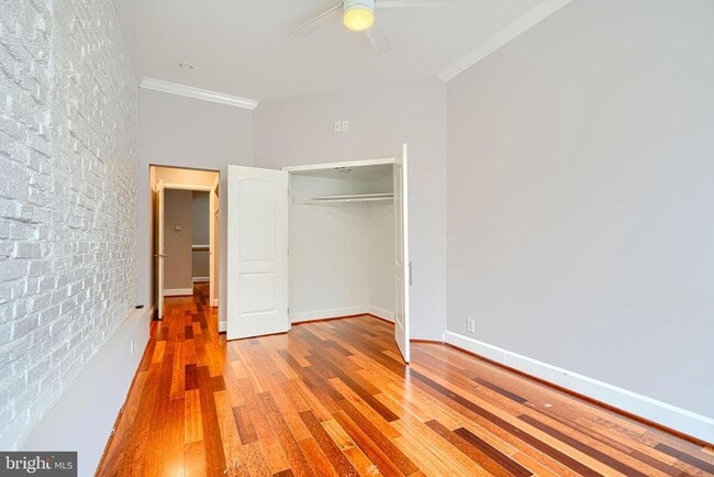 Building Photo - 1302 S Charles St