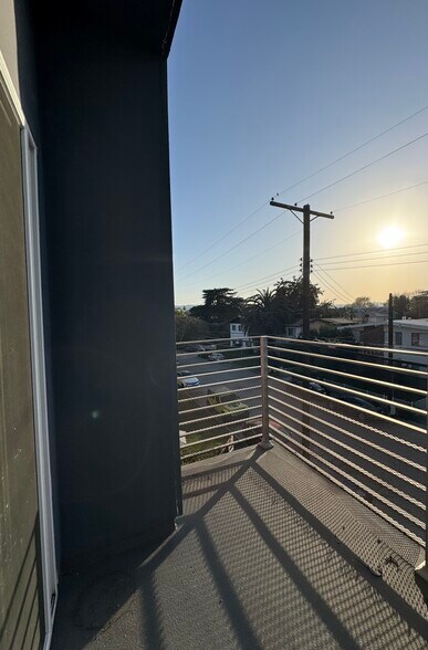 Building Photo - 5124 Denny Ave