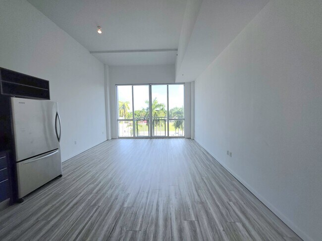 Building Photo - 244 Biscayne Blvd