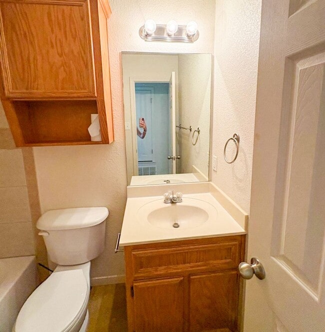 Building Photo - 1402 Powder River Dr