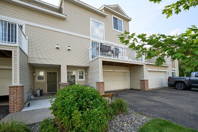 Building Photo - 17734 Elm Rd N