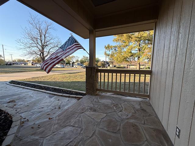 Building Photo - 2701 Aileen Blvd