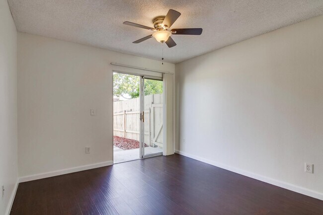 Building Photo - Remodeled 3 Bed/ 2 Bath Clairemont Mesa