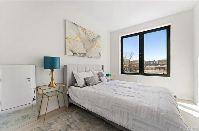 Building Photo - 132-43 Metropolitan Ave