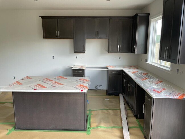 Building Photo - 5549 Wenrich Dr