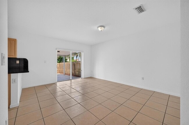 Building Photo - 5732 SW 162nd Pass