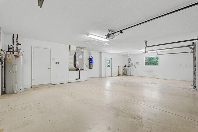 Building Photo - 20811 SW 81st Loop
