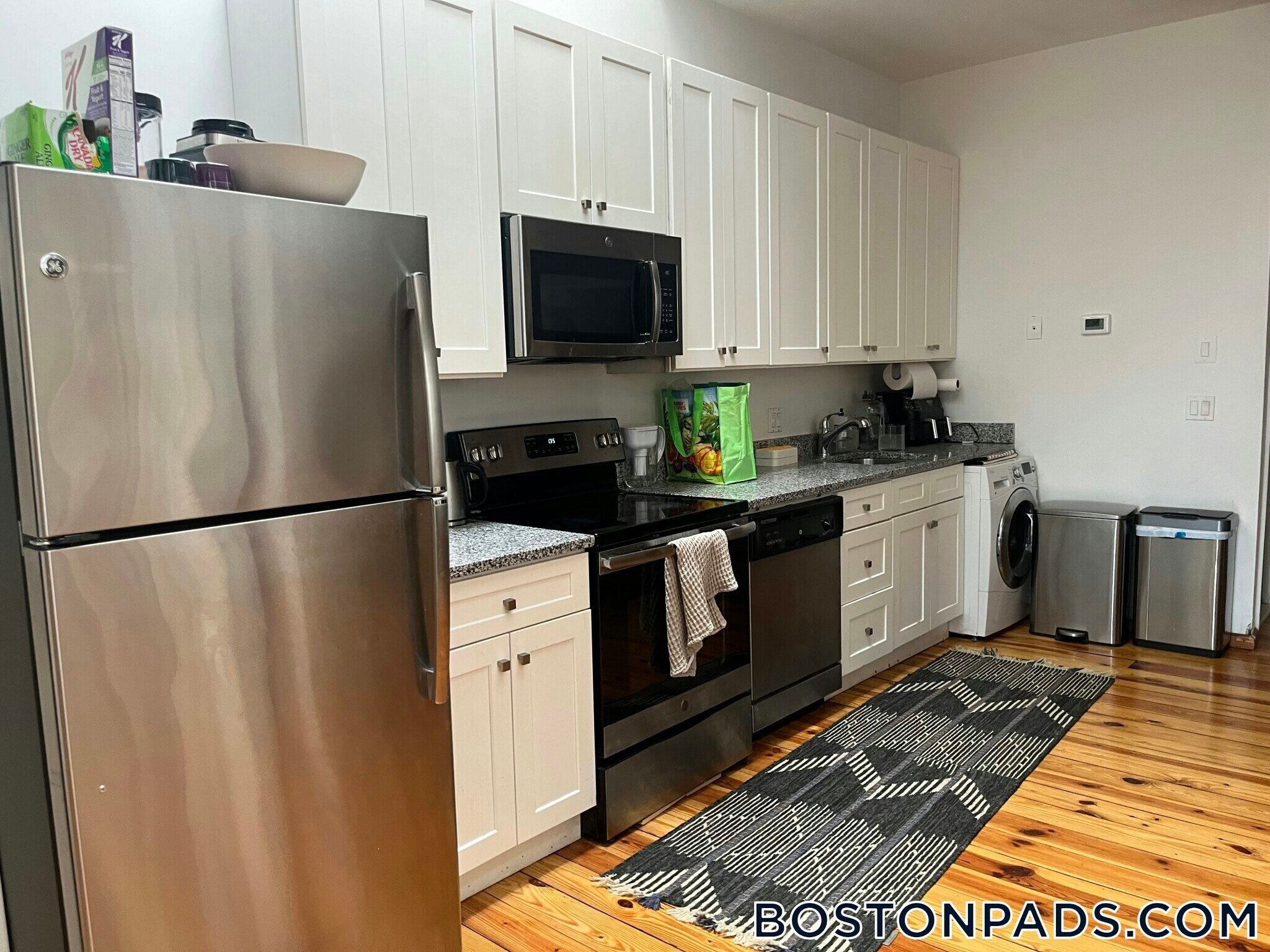 Building Photo - 600 Columbia Rd