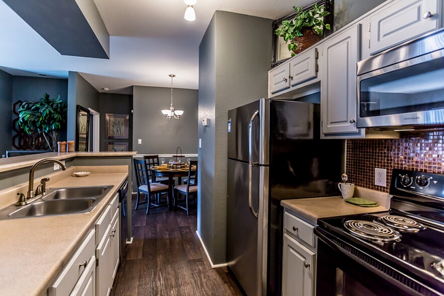 Riverwalk Apartments 2400 Riverfront Dr Little Rock AR 72202