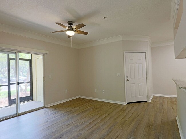 Building Photo - Royal Greens 11480-102