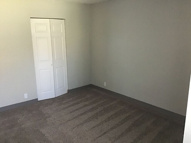 Building Photo - 2563 Irving Ct