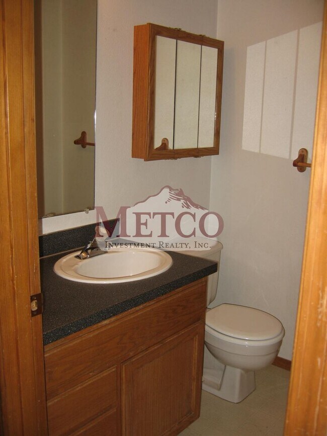 Building Photo - Nice Thurston Home