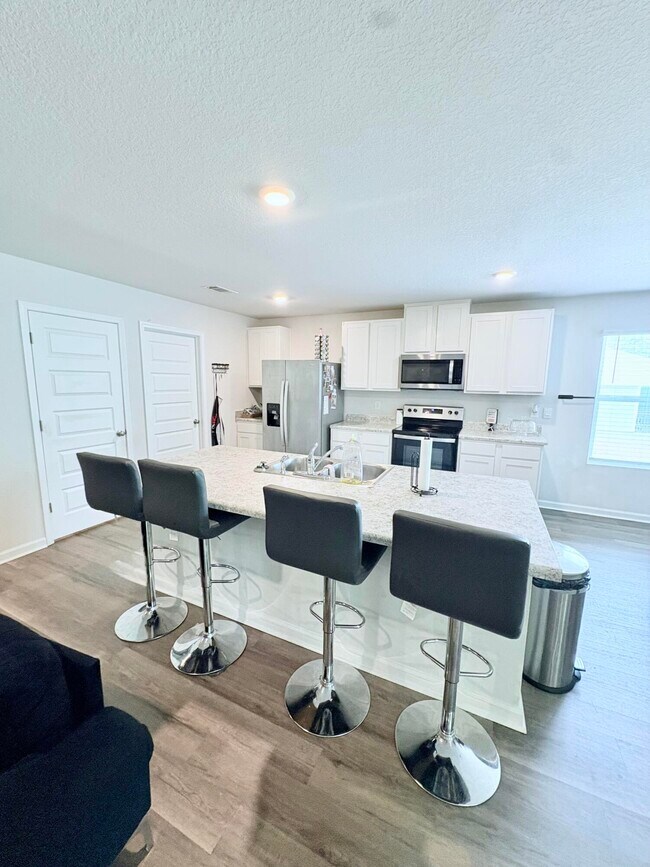 Building Photo - 3073 Heritage Plantation Blvd