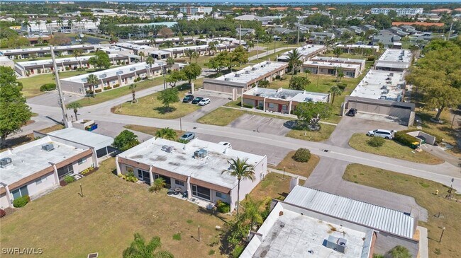 Building Photo - 6300 South Pointe Blvd