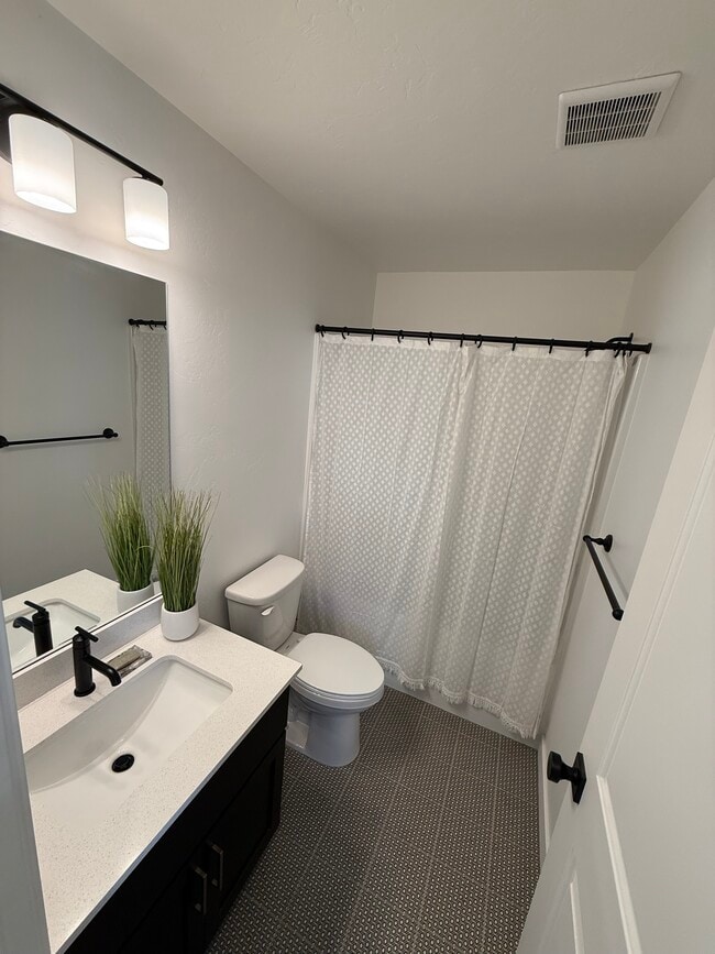 Building Photo - 508 S 1080 W