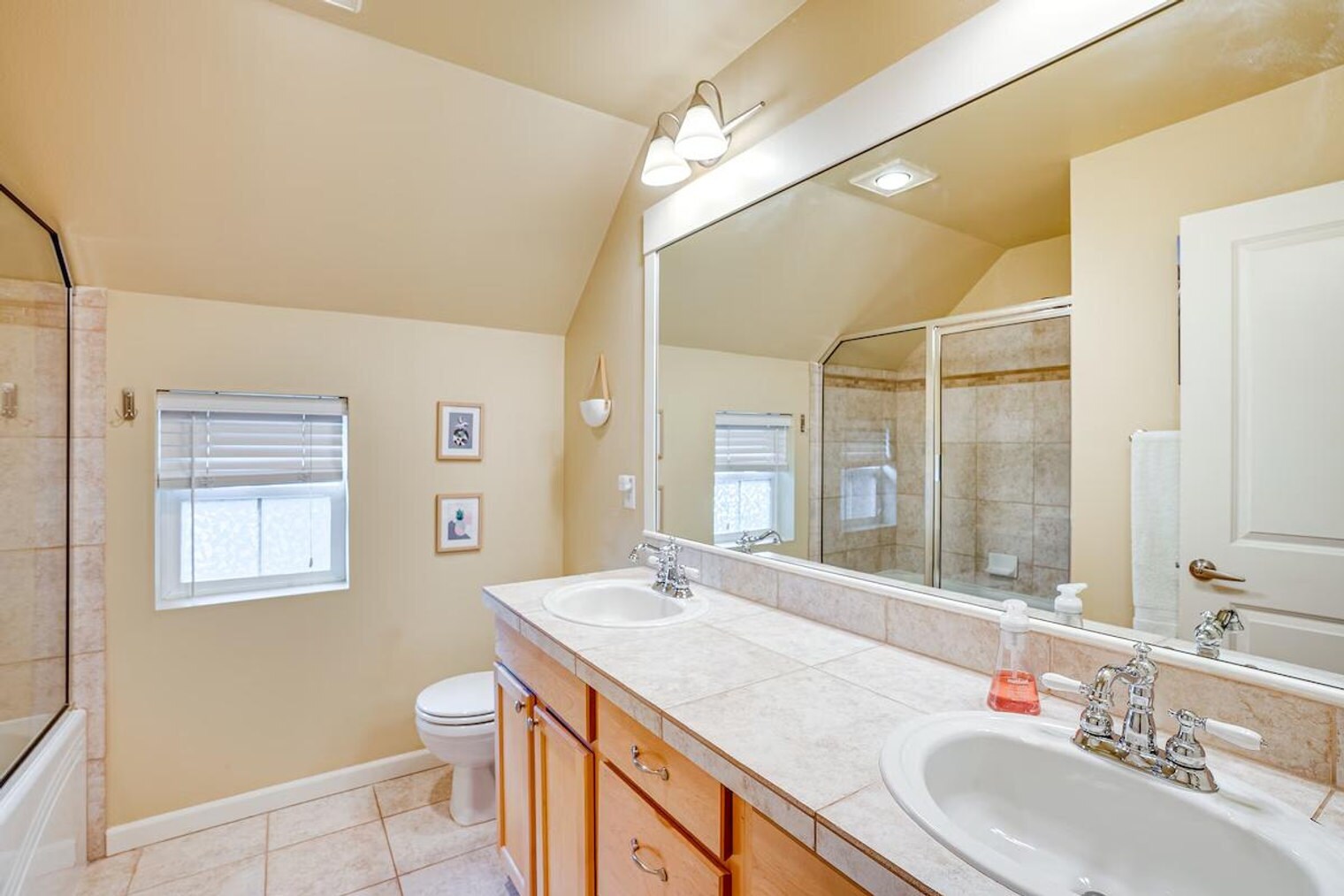 Building Photo - 23914 33rd Dr SE