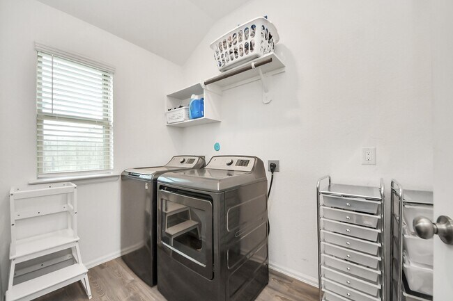 Building Photo - 2835 Mistygate Ct