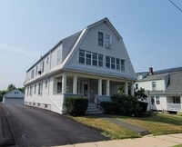 Building Photo - 137 Kenney St