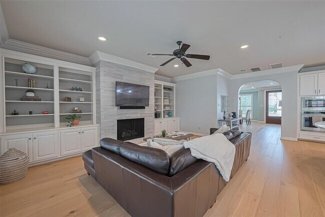 Building Photo - 14238 Flower Creek Ln