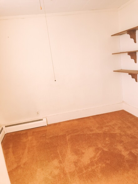 Second bedroom or office - 540 Stewart Rd