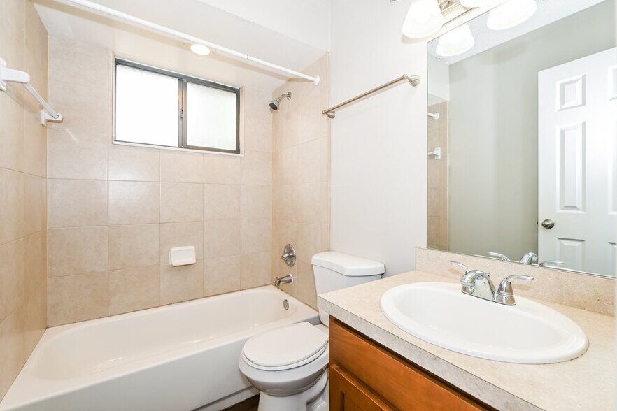 Building Photo - 3834 Olympic Ln