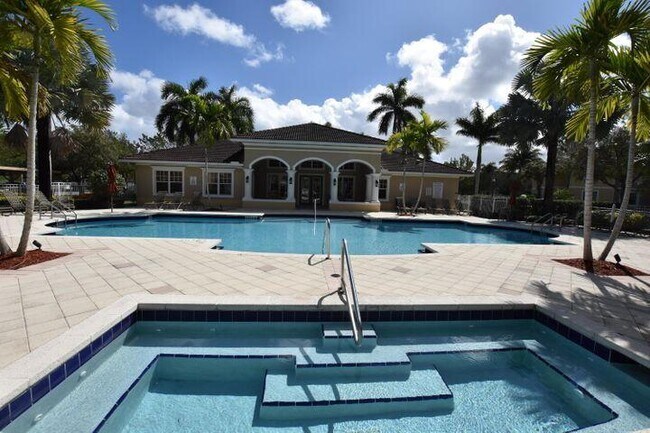Building Photo - 6511 Emerald Dunes Dr